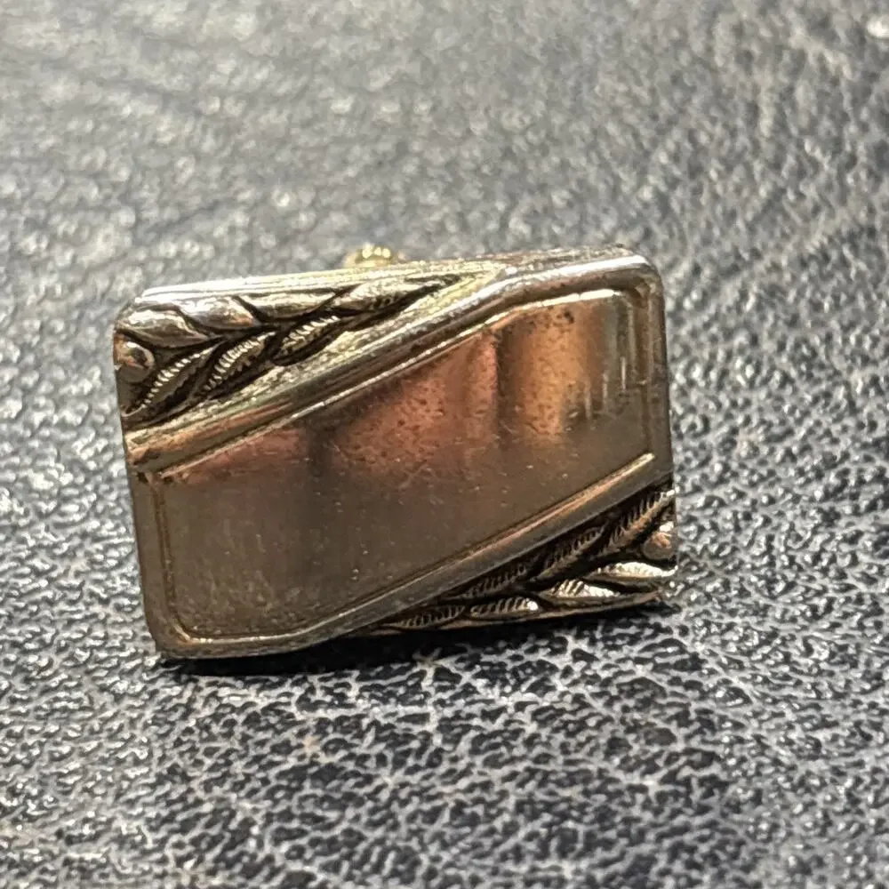 Vintage Gold Tone Engraved Cufflinks Mid Century Men's Formal Jewelry Pair